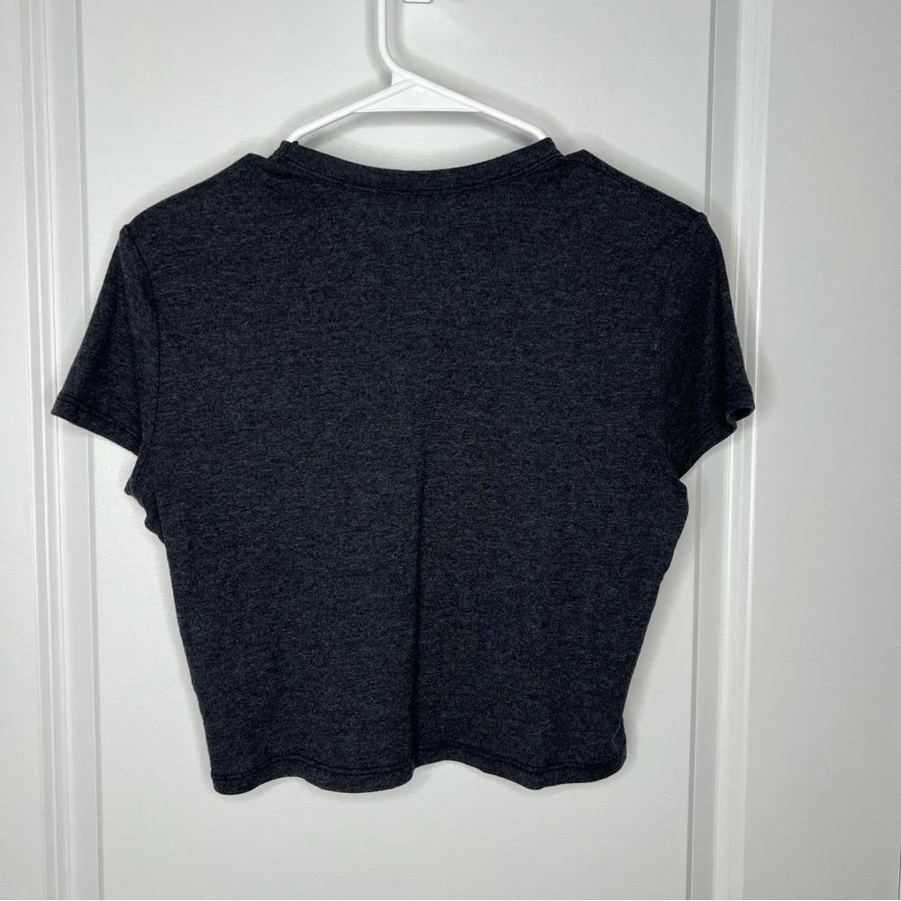 Future State Graphic Crop Top Women’s Sz Medium Gray Short Sleeve Tee girl power - Picture 4 of 5